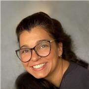 Laureata in ingegneria civile ofre lezioni di matematica a ragazzi